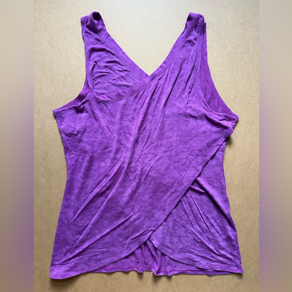 Saucony - purple running / workout / athletic top with tulip back size M